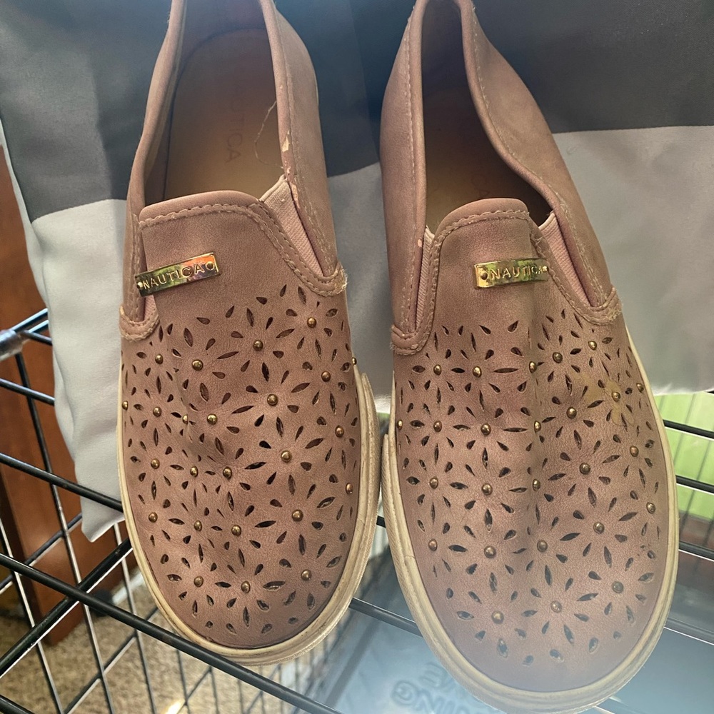 Pink girls shoes